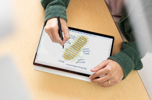 League Tech - Surface Pro Signature Keyboard with Slim Pen 2 3